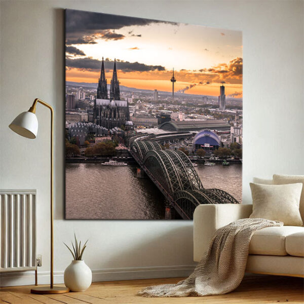 KPML_006_Koelner-Skyline-im-Sonnenuntergang-Fotografie-Kunstdruck-Wandansicht-Wohnzimmer-4