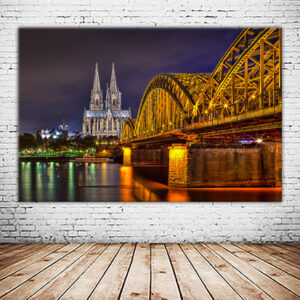 KPML_023_Dom-mit-Hohenzollernbruecke-bei-Nacht-Skyline-von-Koeln-Wandbild-Wandansicht-1