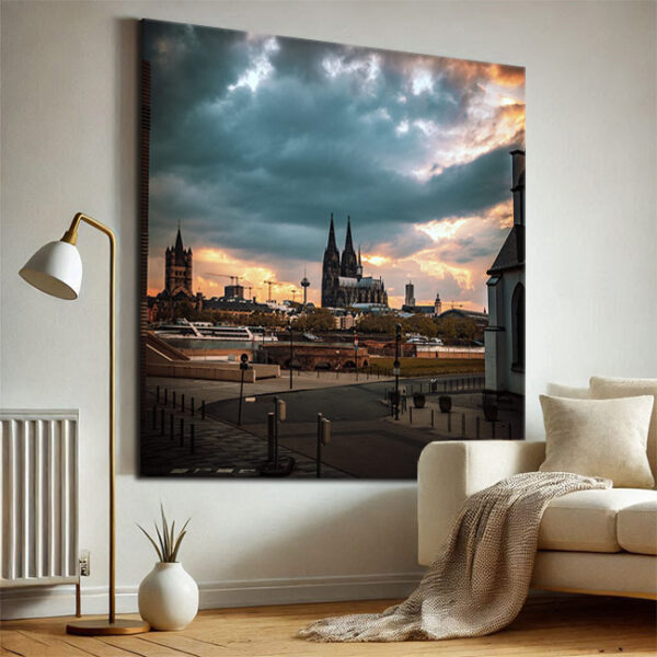 KPF_015_Uevver-de-Rhing-Koeln-Panorama-Dom-und-Colonius-Wandansicht-2